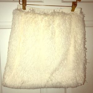 NEVER BEEN WORN white furry skirt